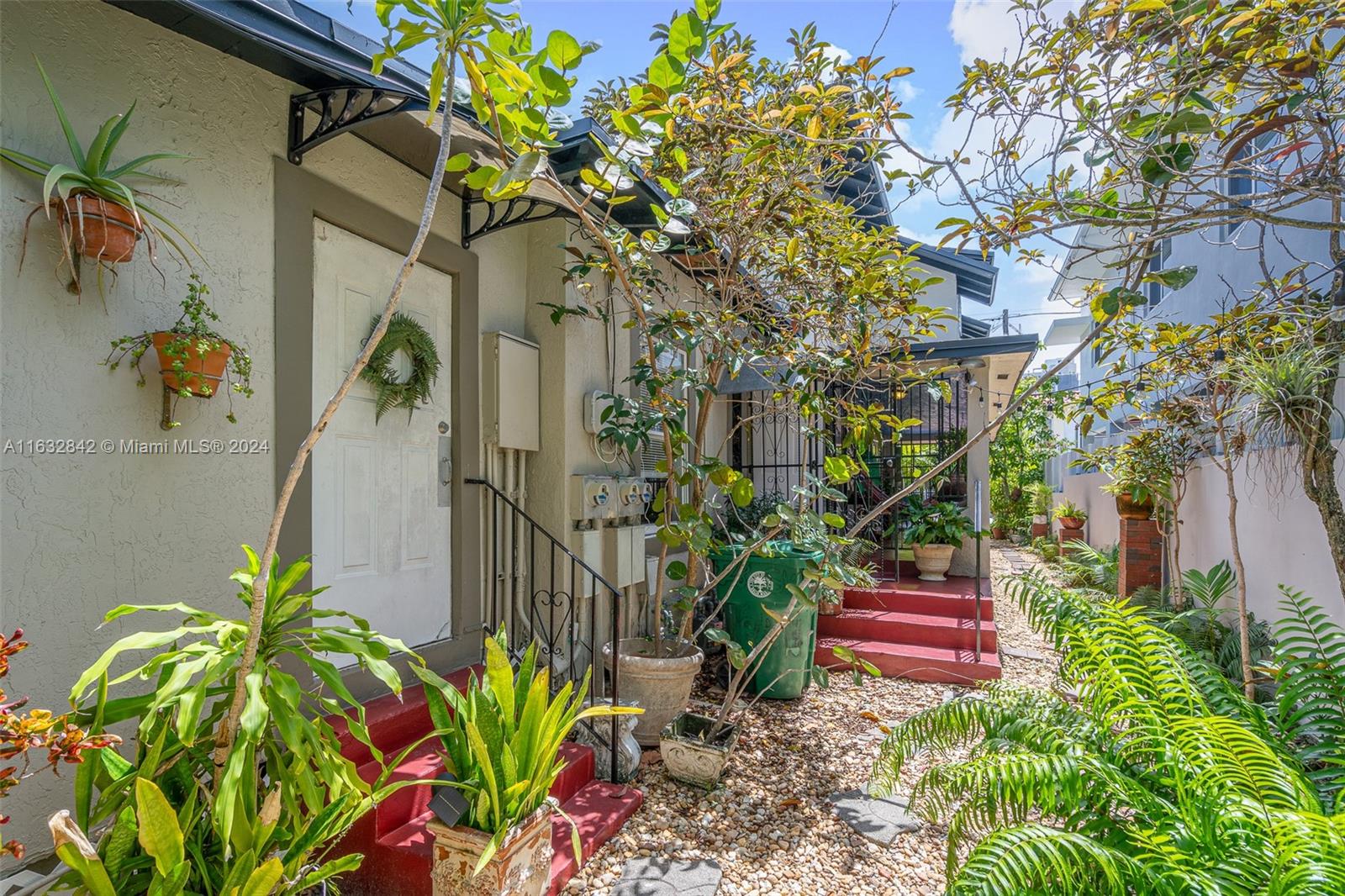 224 SW 6th Ave
