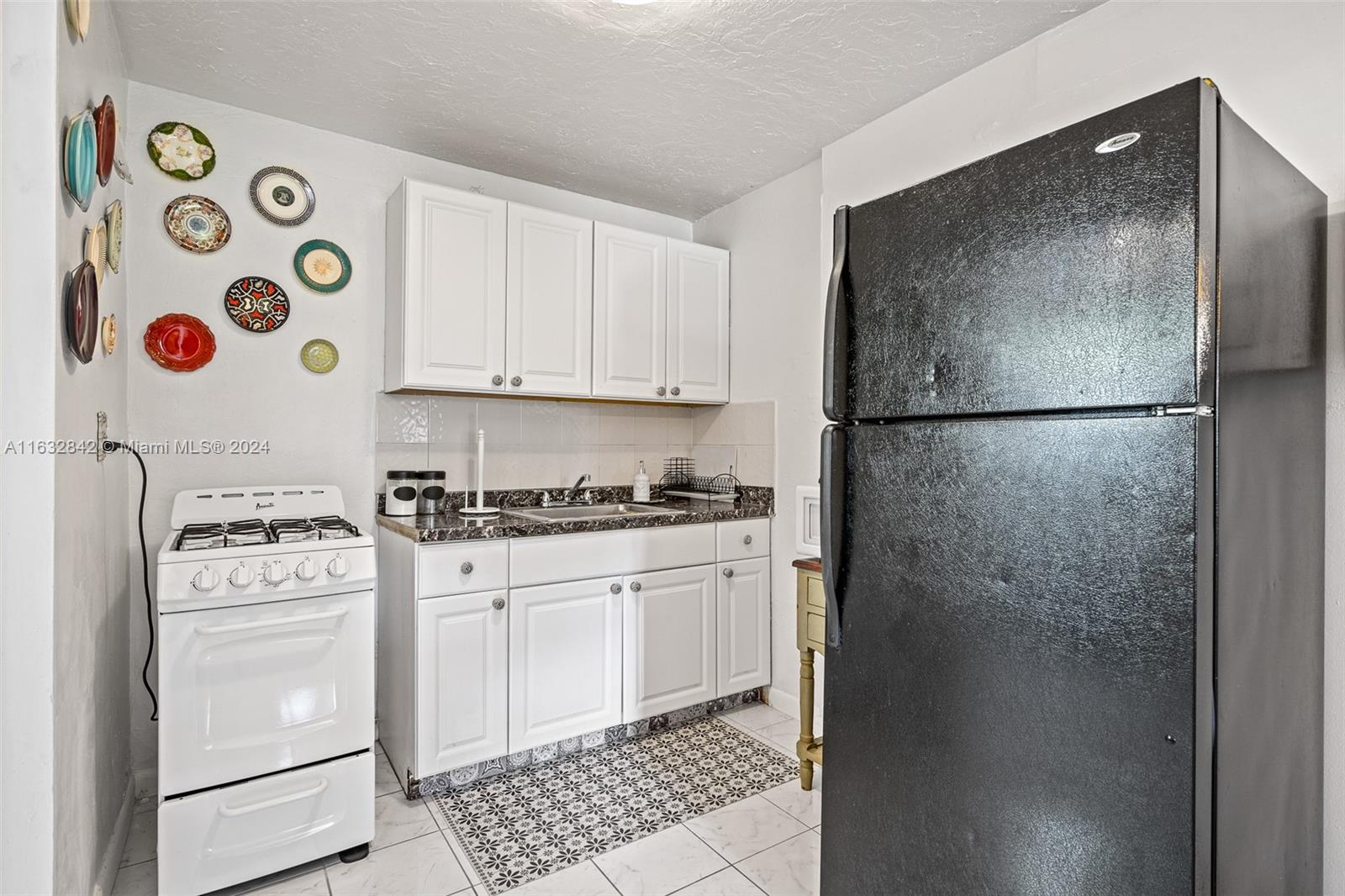 224 SW 6th Ave