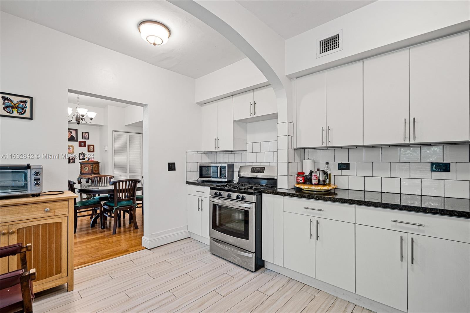 224 SW 6th Ave