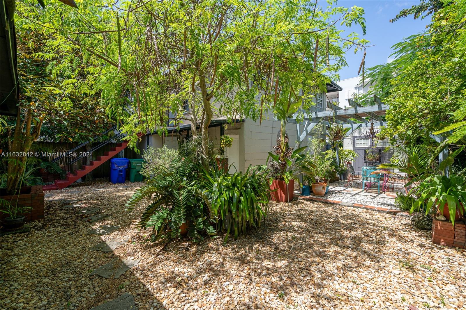 224 SW 6th Ave
