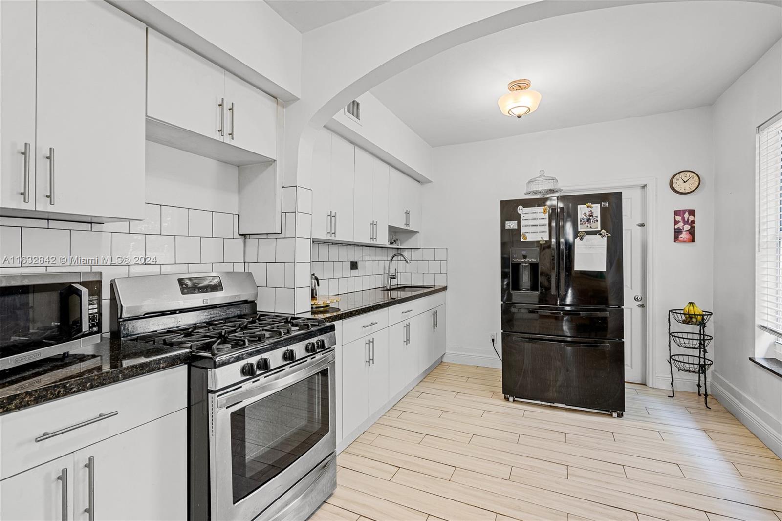 224 SW 6th Ave