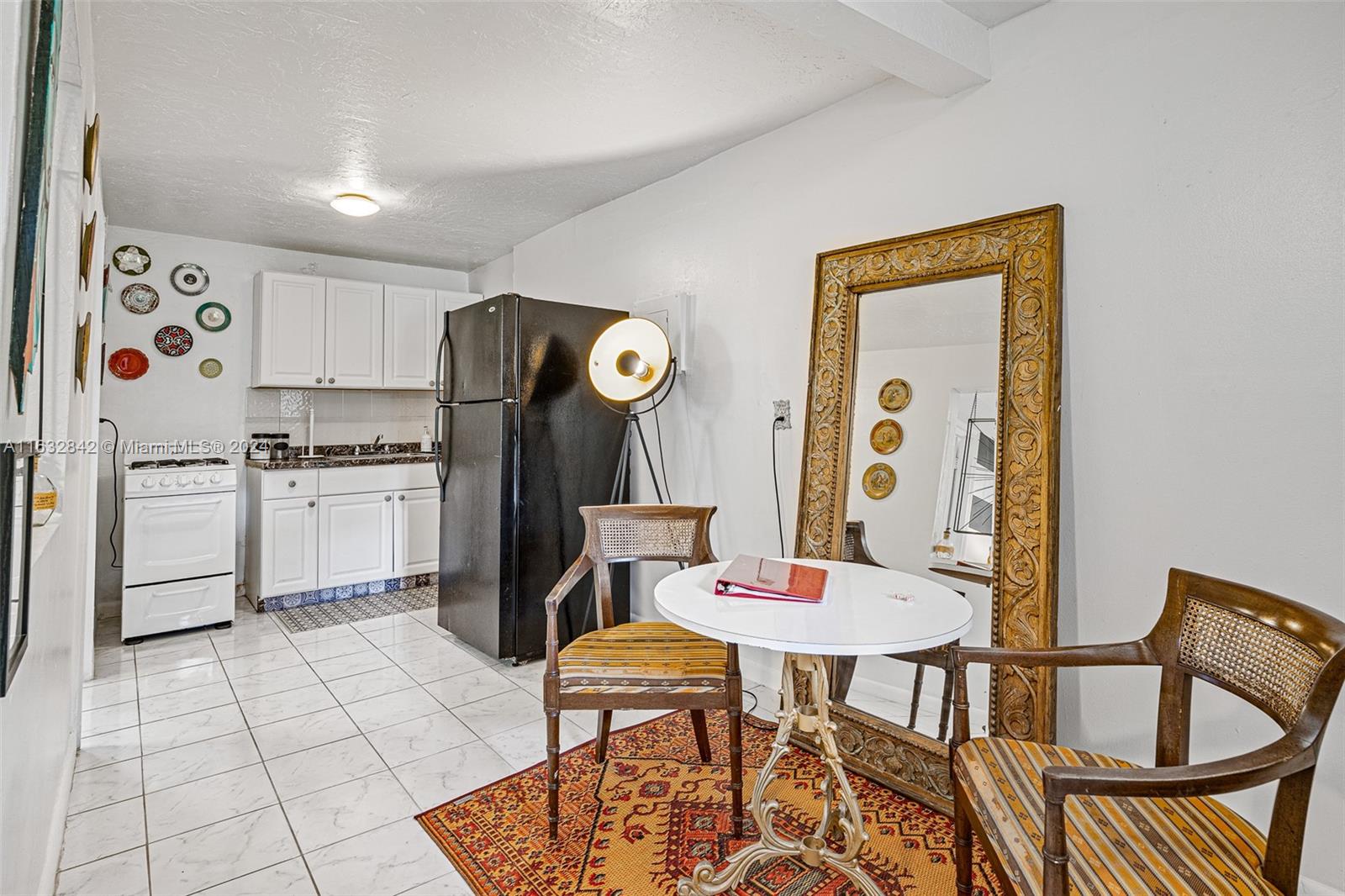 224 SW 6th Ave