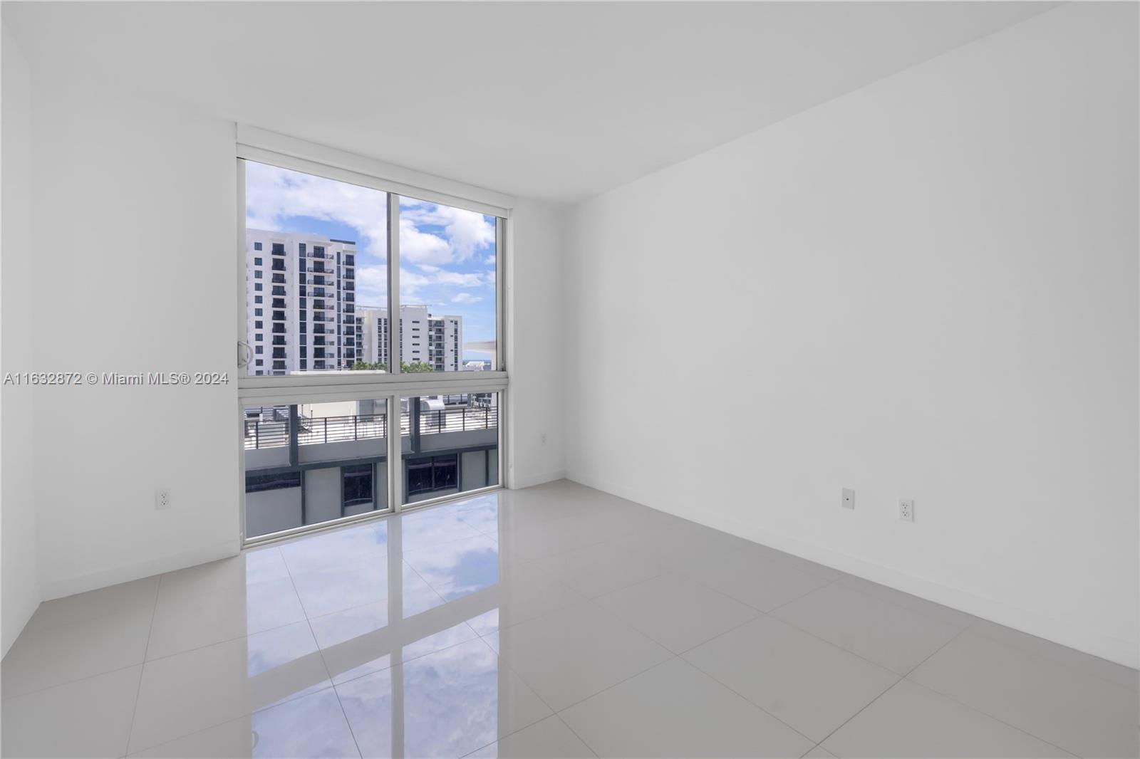 1010 SW 2nd Ave # 1003