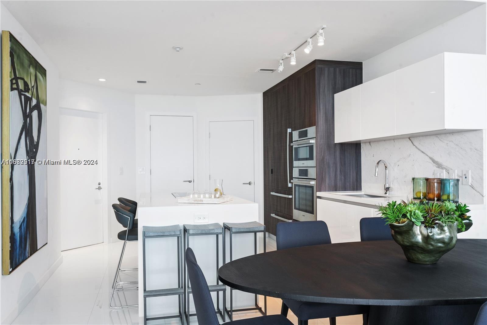 851 NE 1st Ave # 4106