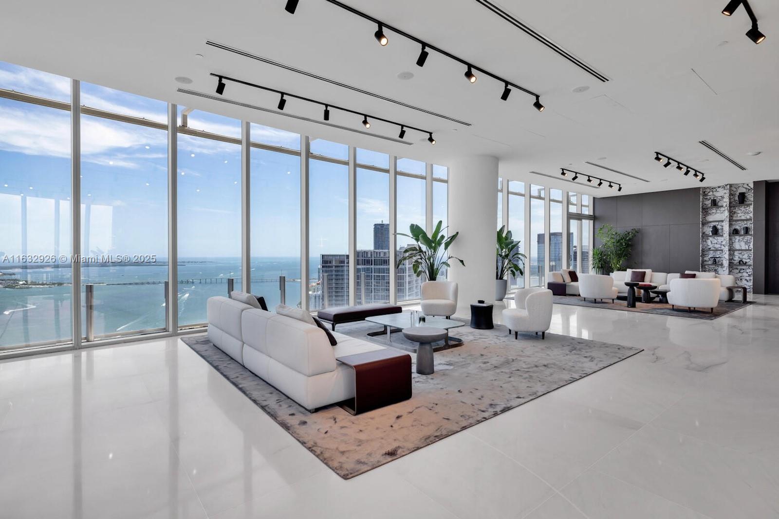 300 Biscayne Blvd Way # 1902