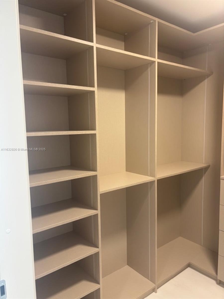 300 Biscayne Blvd Way # 1902