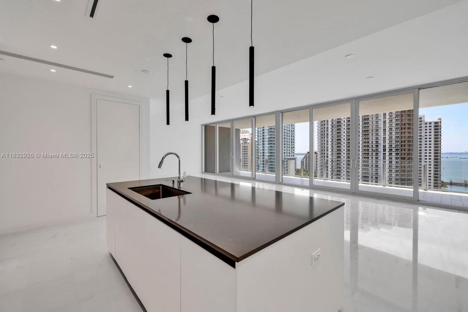 300 Biscayne Blvd Way # 1902