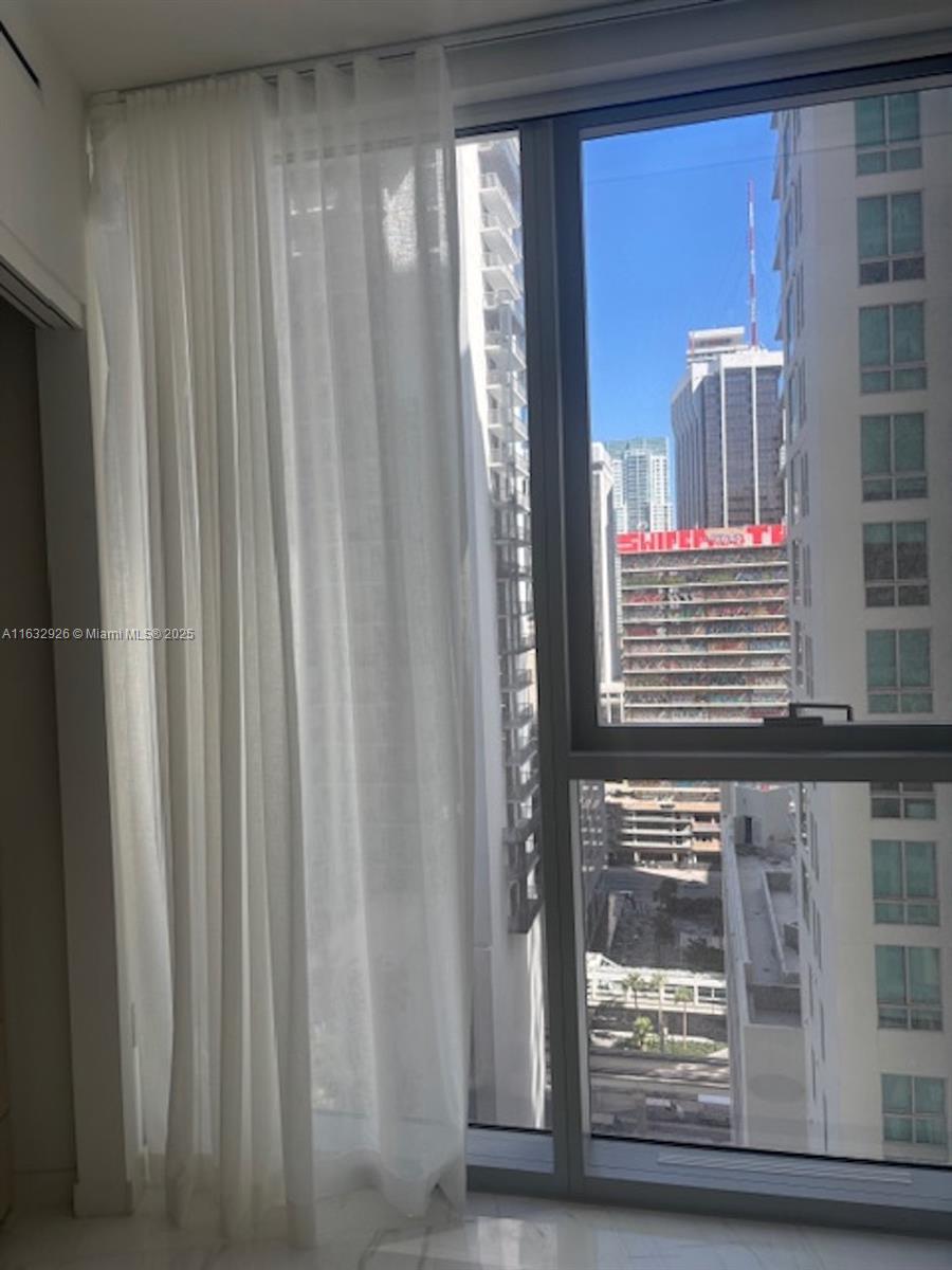 300 Biscayne Blvd Way # 1902