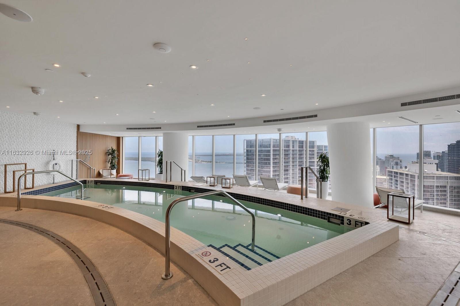 300 Biscayne Blvd Way # 1902