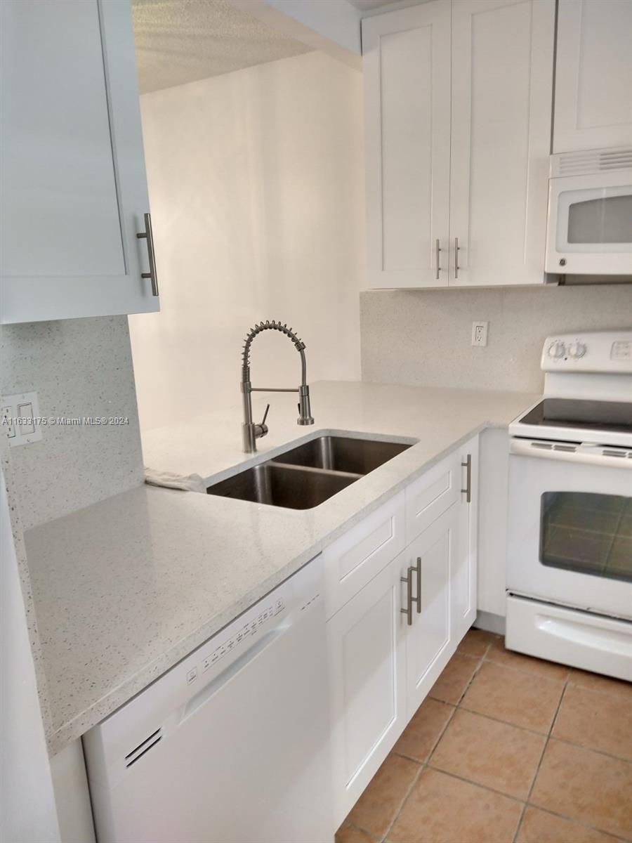 5111 W Oakland Park Blvd # 110