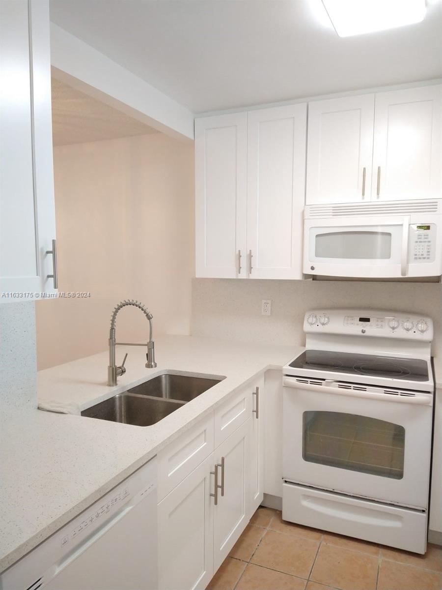 5111 W Oakland Park Blvd # 110