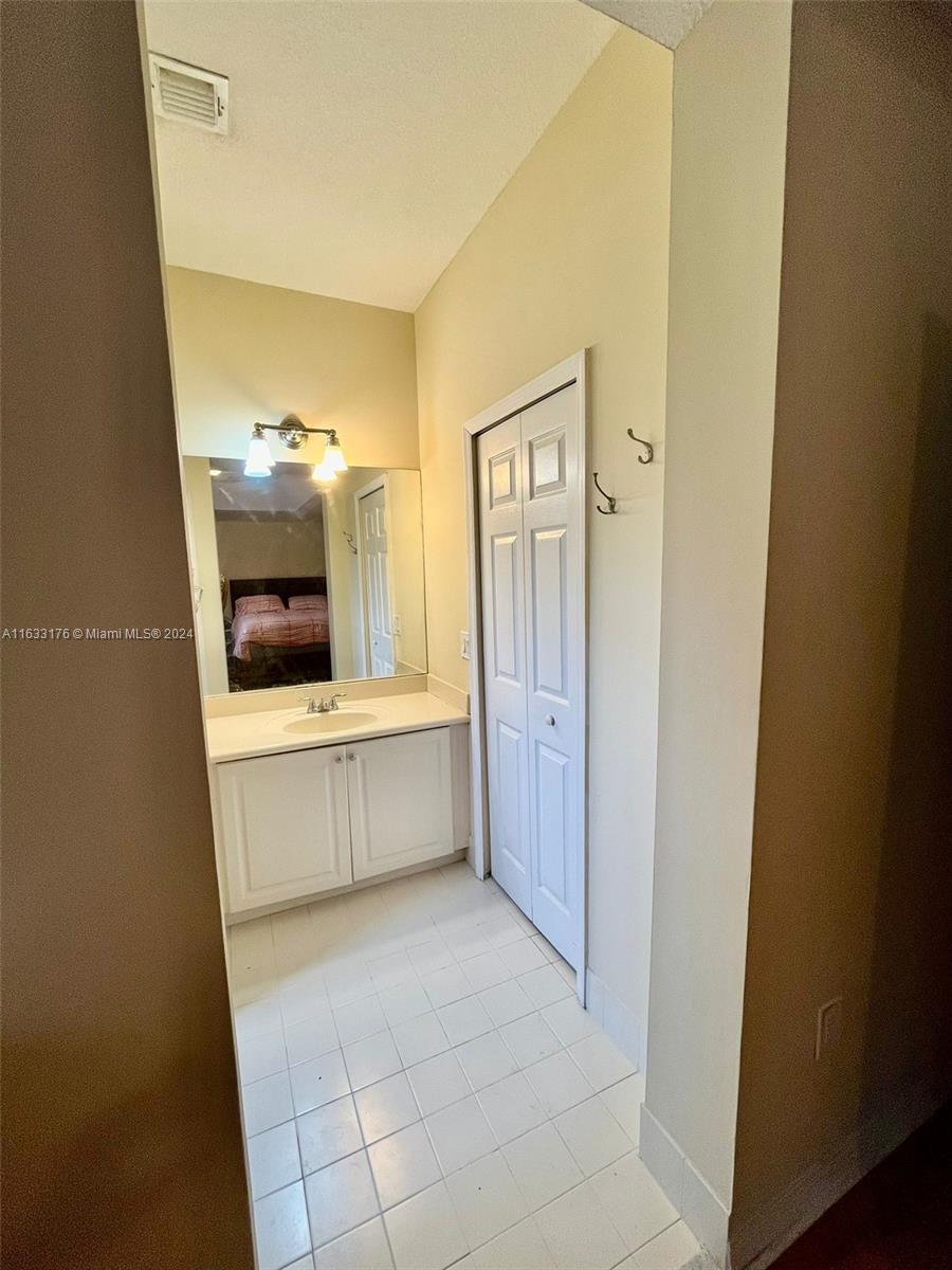 8301 SW 124th Ave # 102