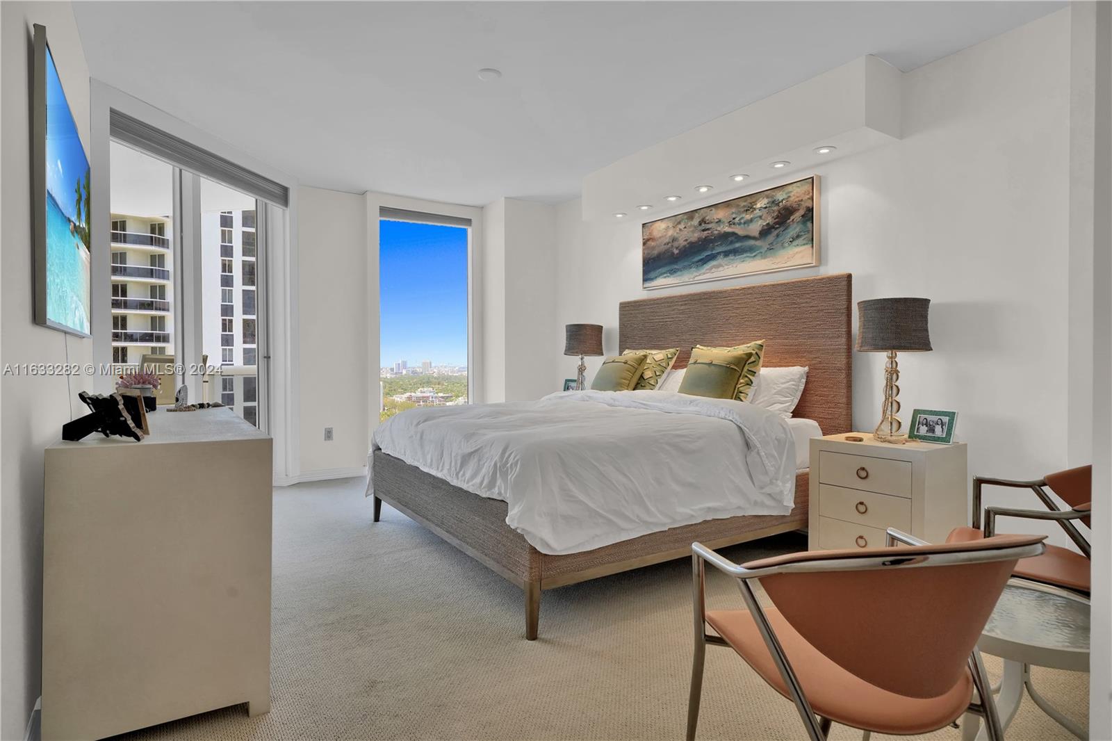 4779 Collins Ave # 3104