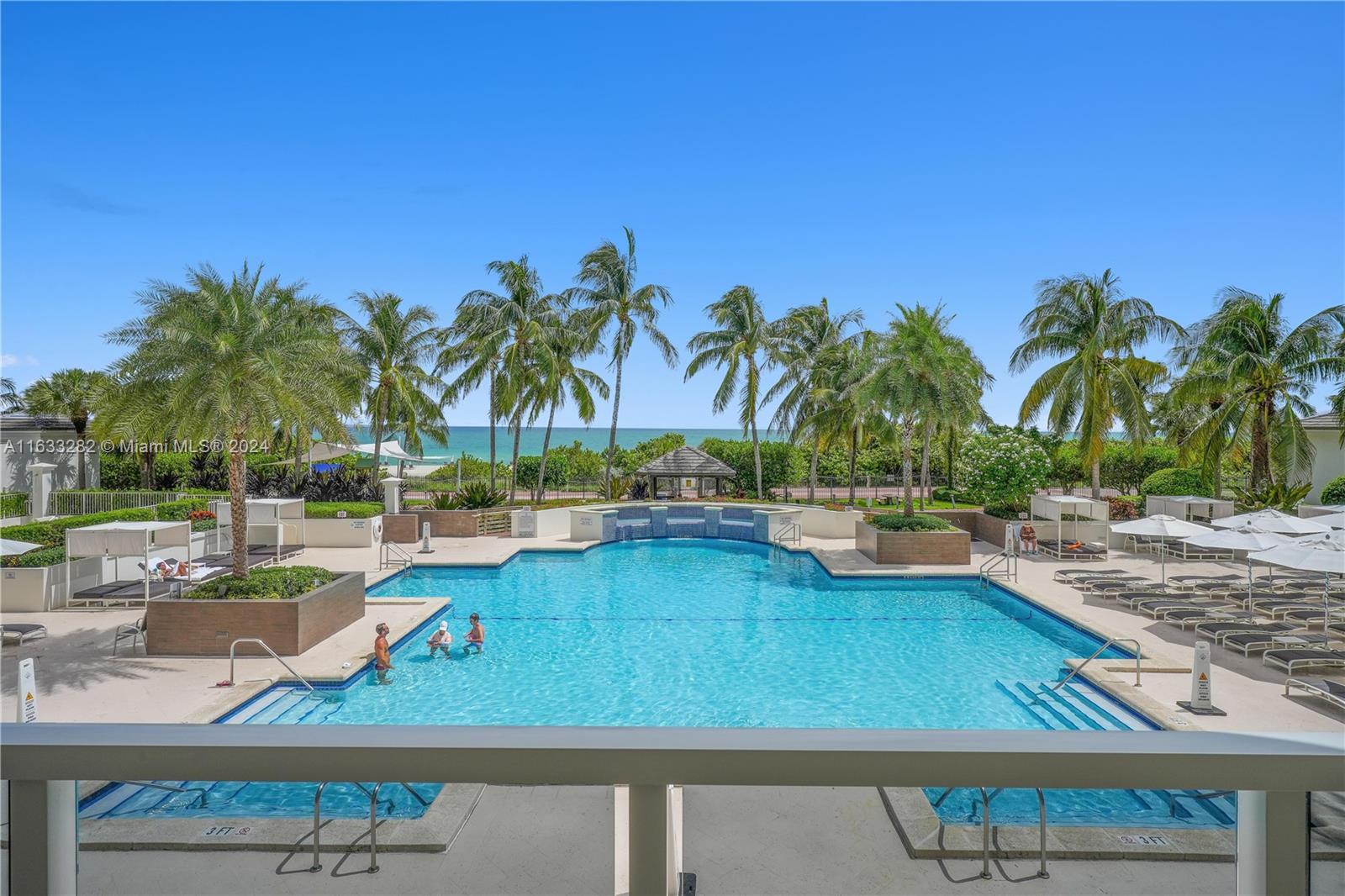 4779 Collins Ave # 3104