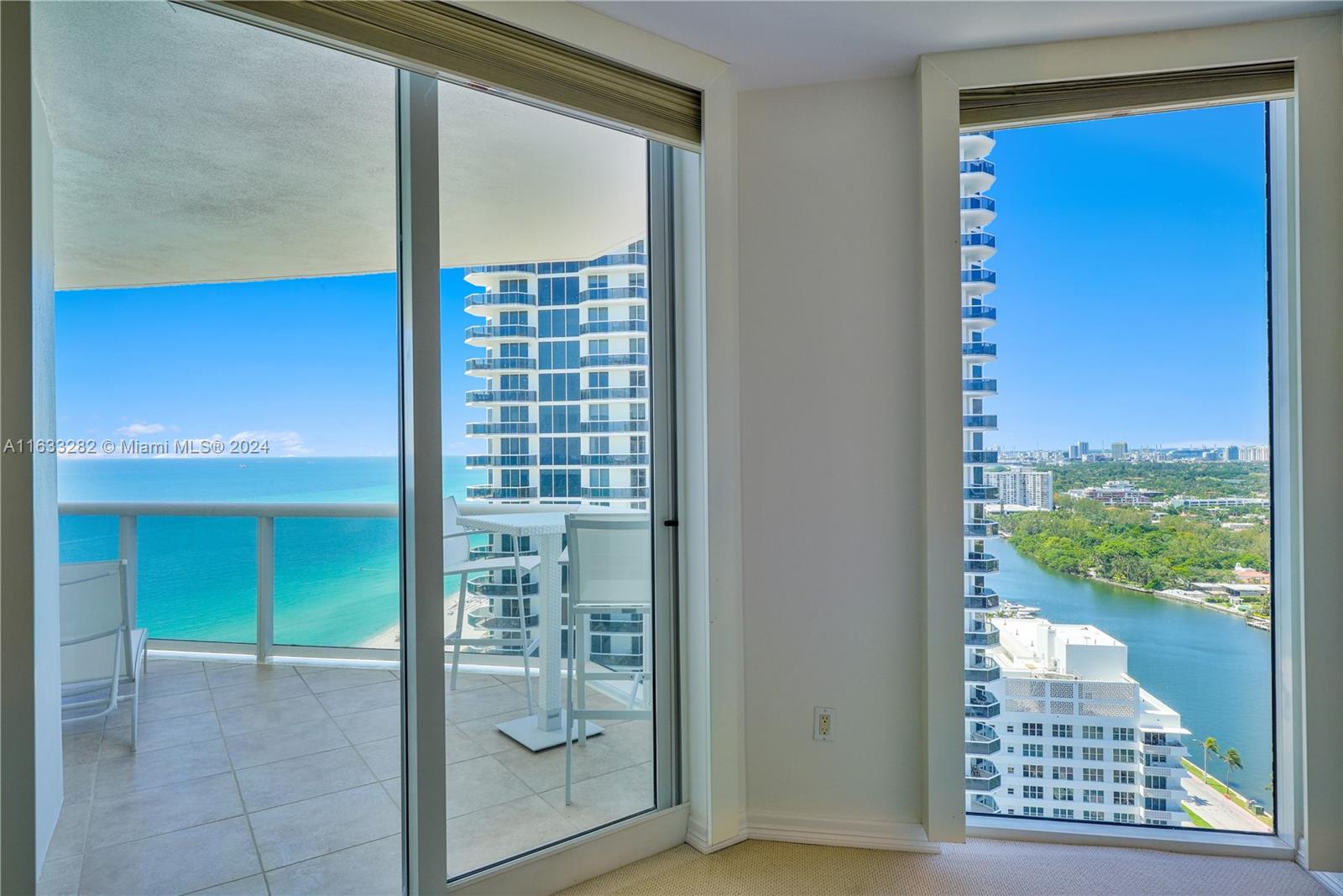 4779 Collins Ave # 3104