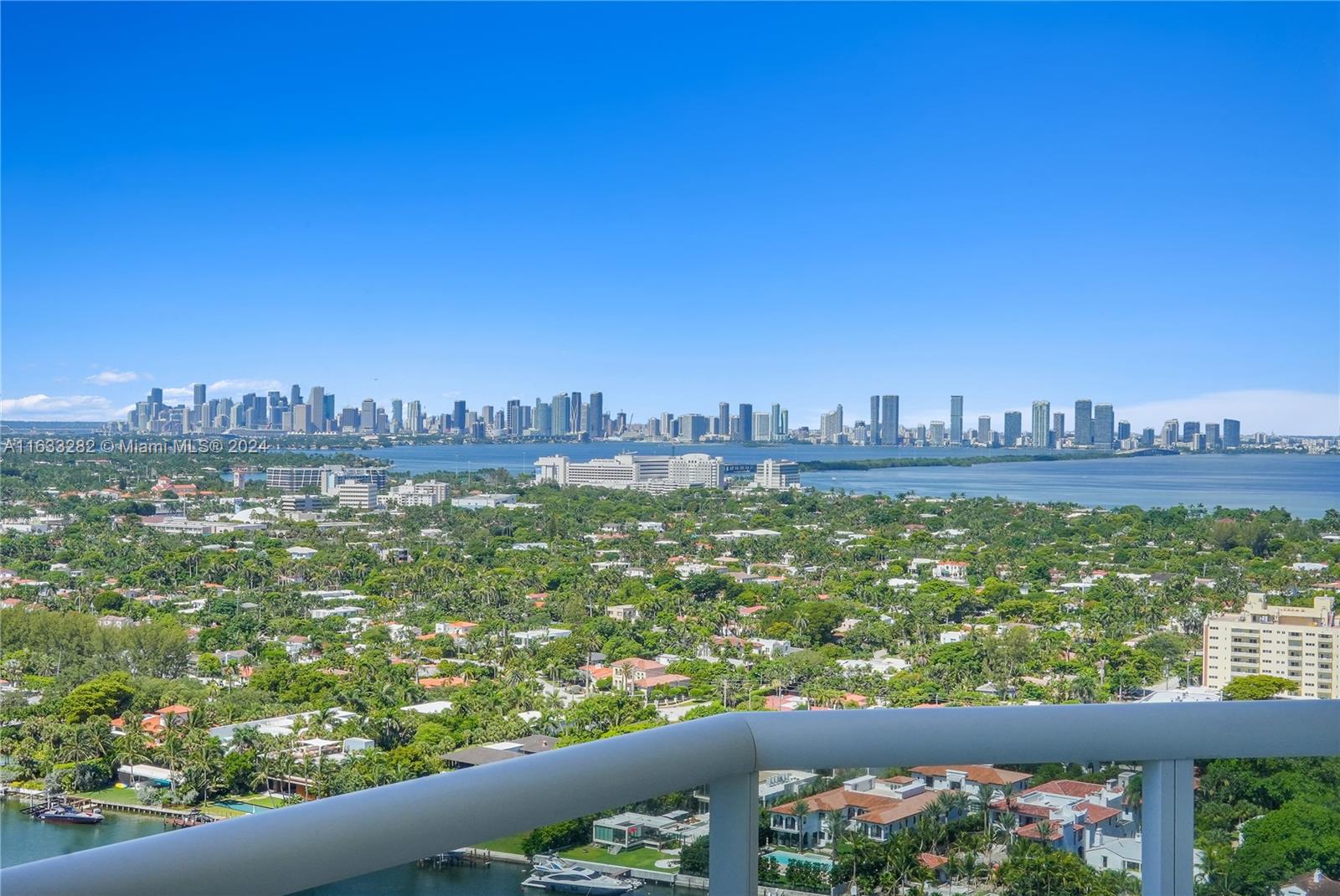 4779 Collins Ave # 3104
