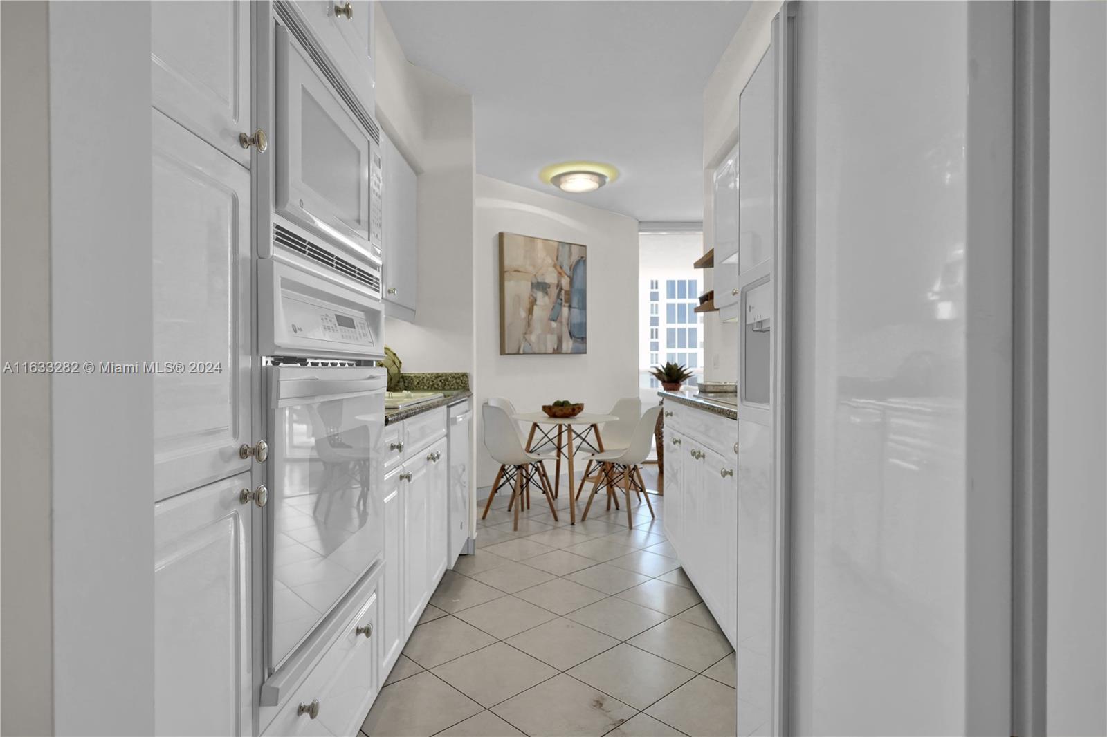 4779 Collins Ave # 3104