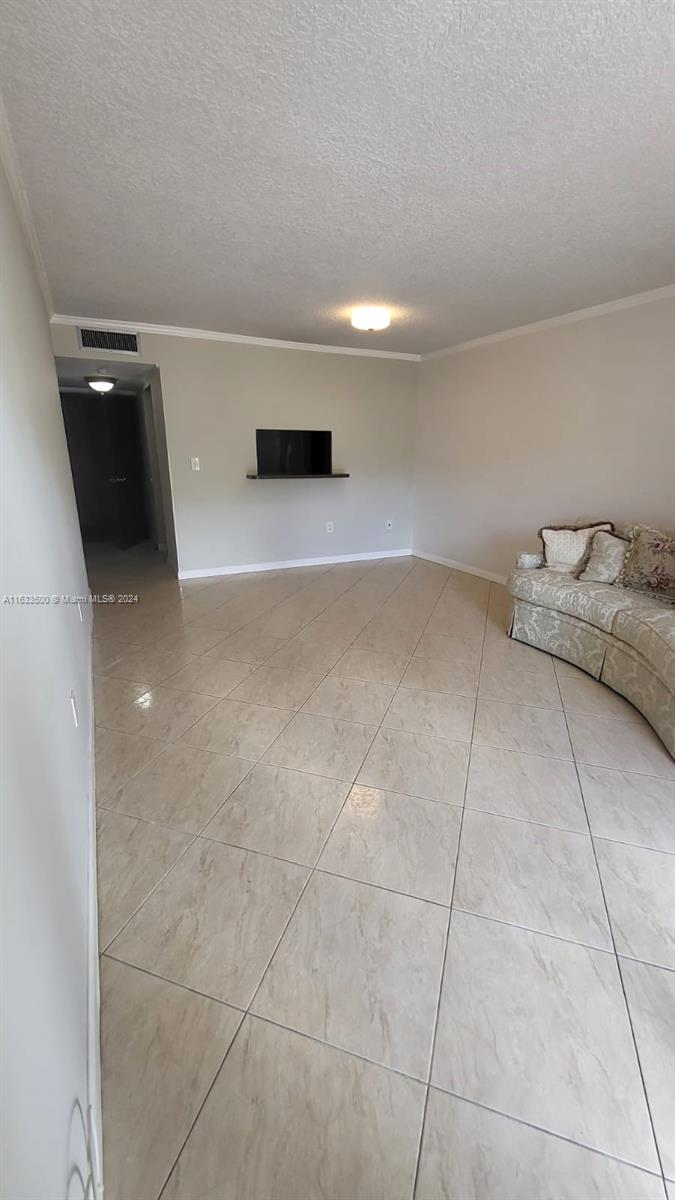 5199 NW 7th St # 309