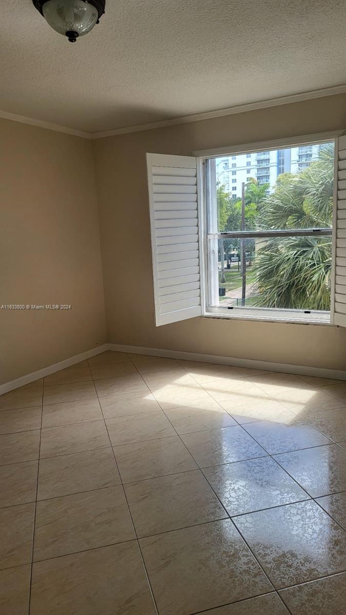 5199 NW 7th St # 309