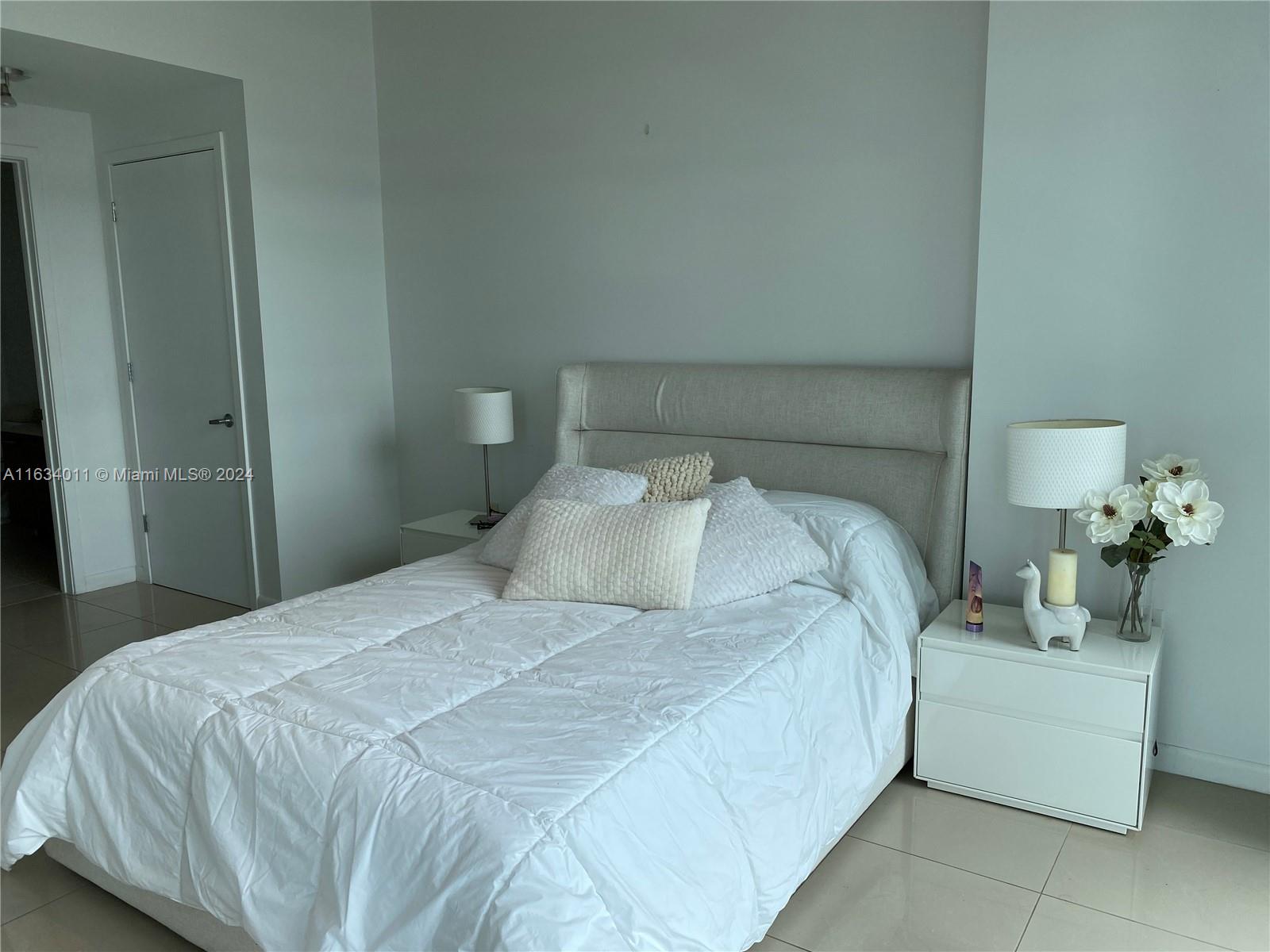 3301 NE 1st Ave # M0706