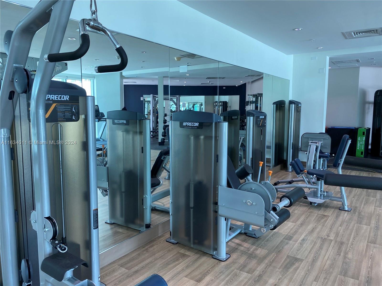 3301 NE 1st Ave # M0706