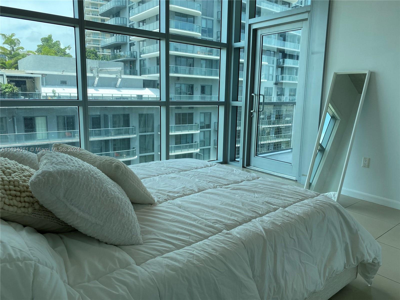 3301 NE 1st Ave # M0706