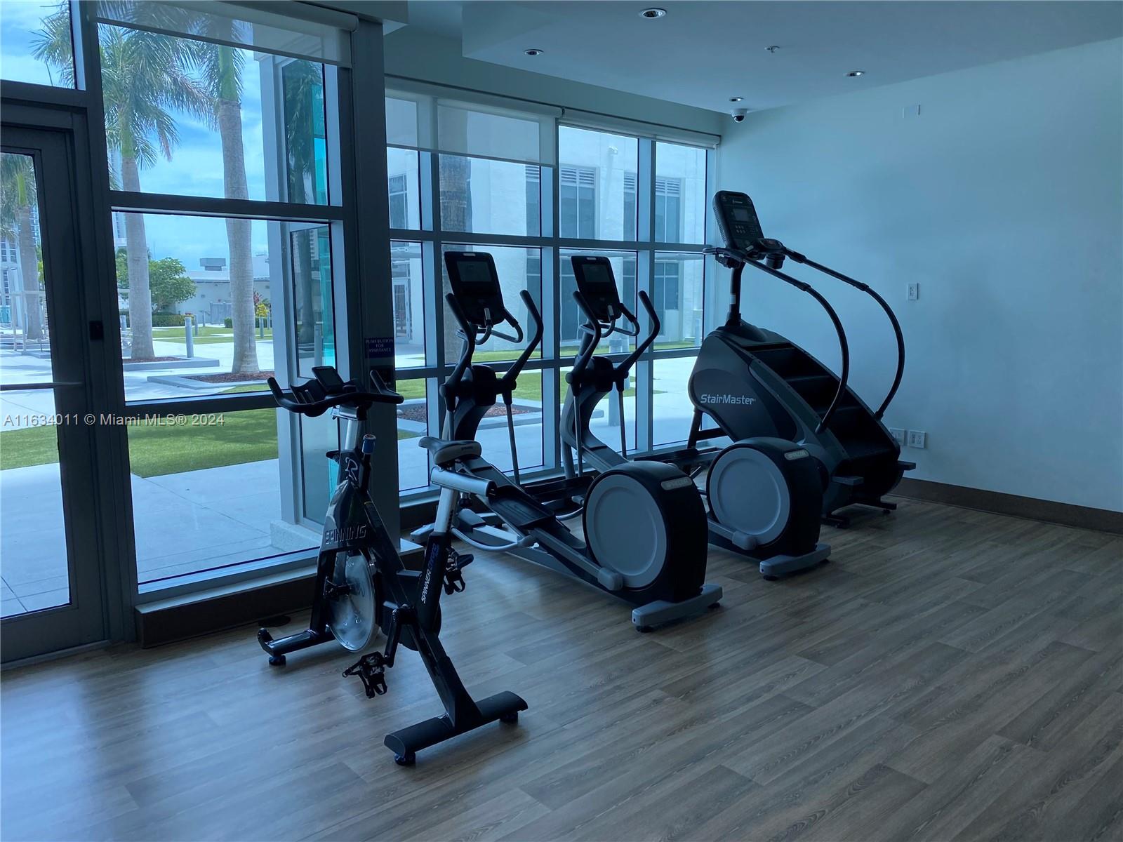 3301 NE 1st Ave # M0706