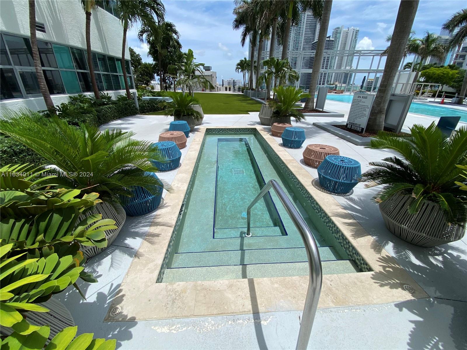 3301 NE 1st Ave # M0706