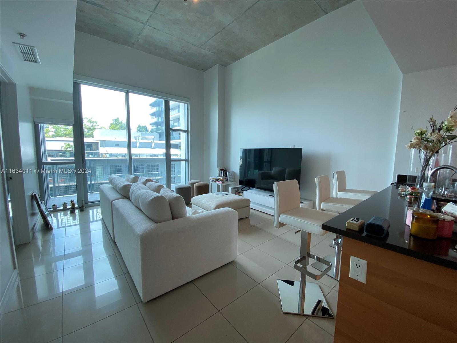 3301 NE 1st Ave # M0706