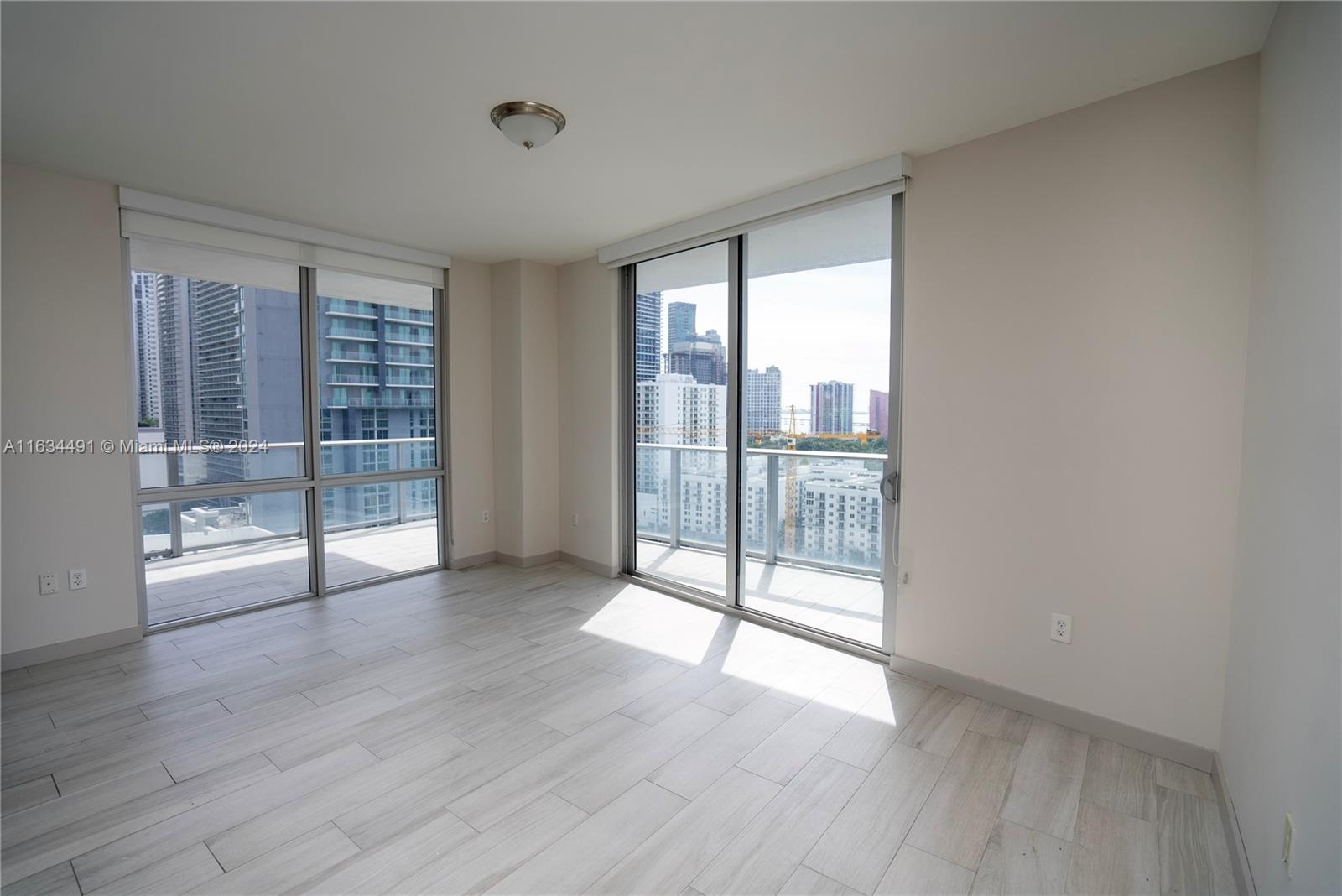 1010 SW 2nd Ave # 2003