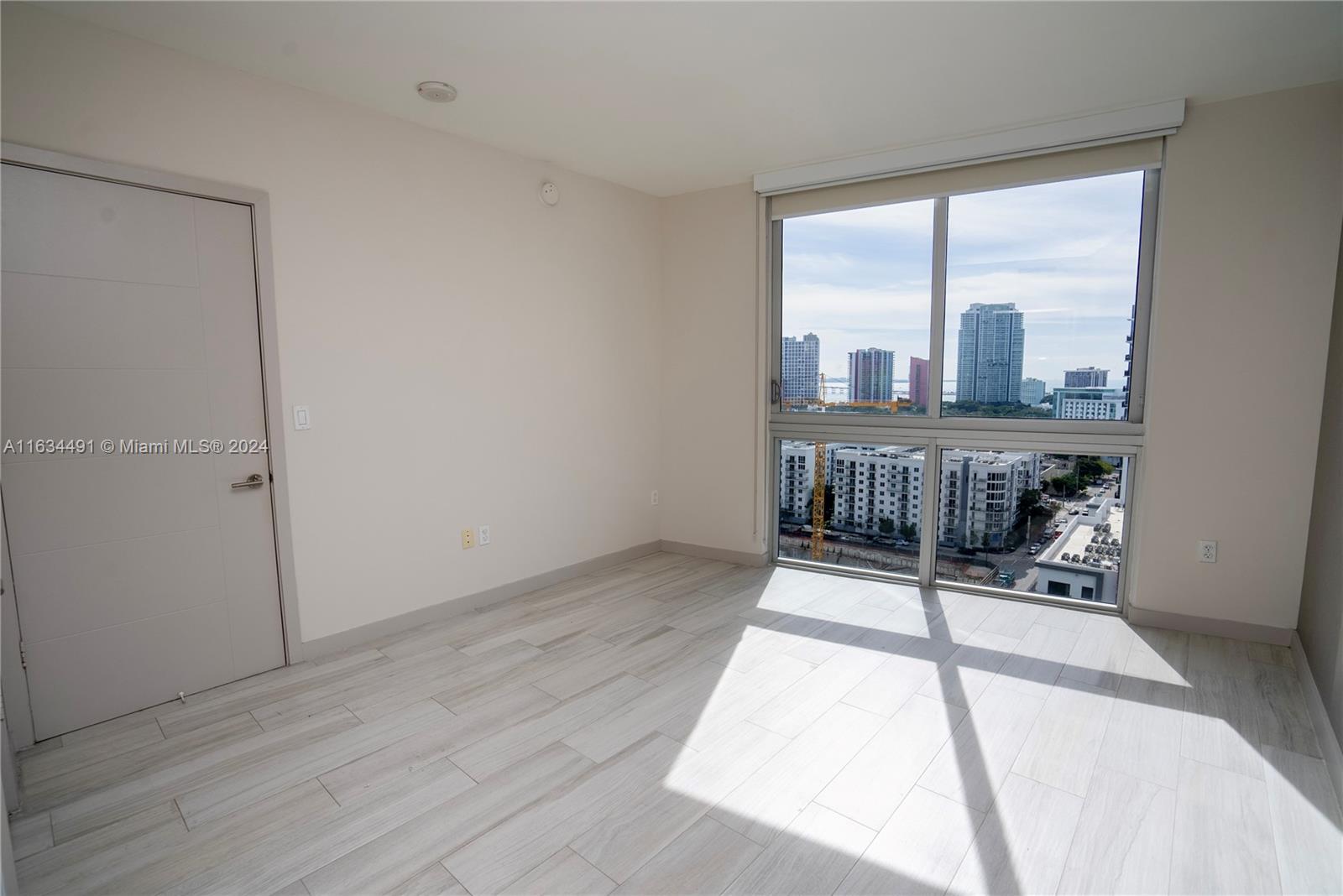 1010 SW 2nd Ave # 2003