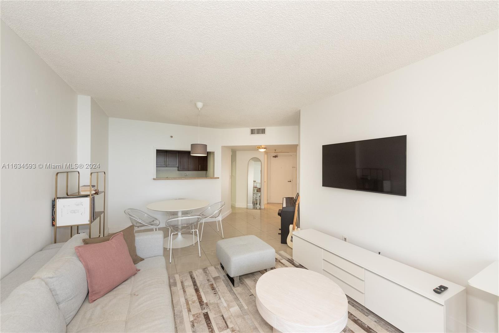 520 Brickell Key Dr # A1401