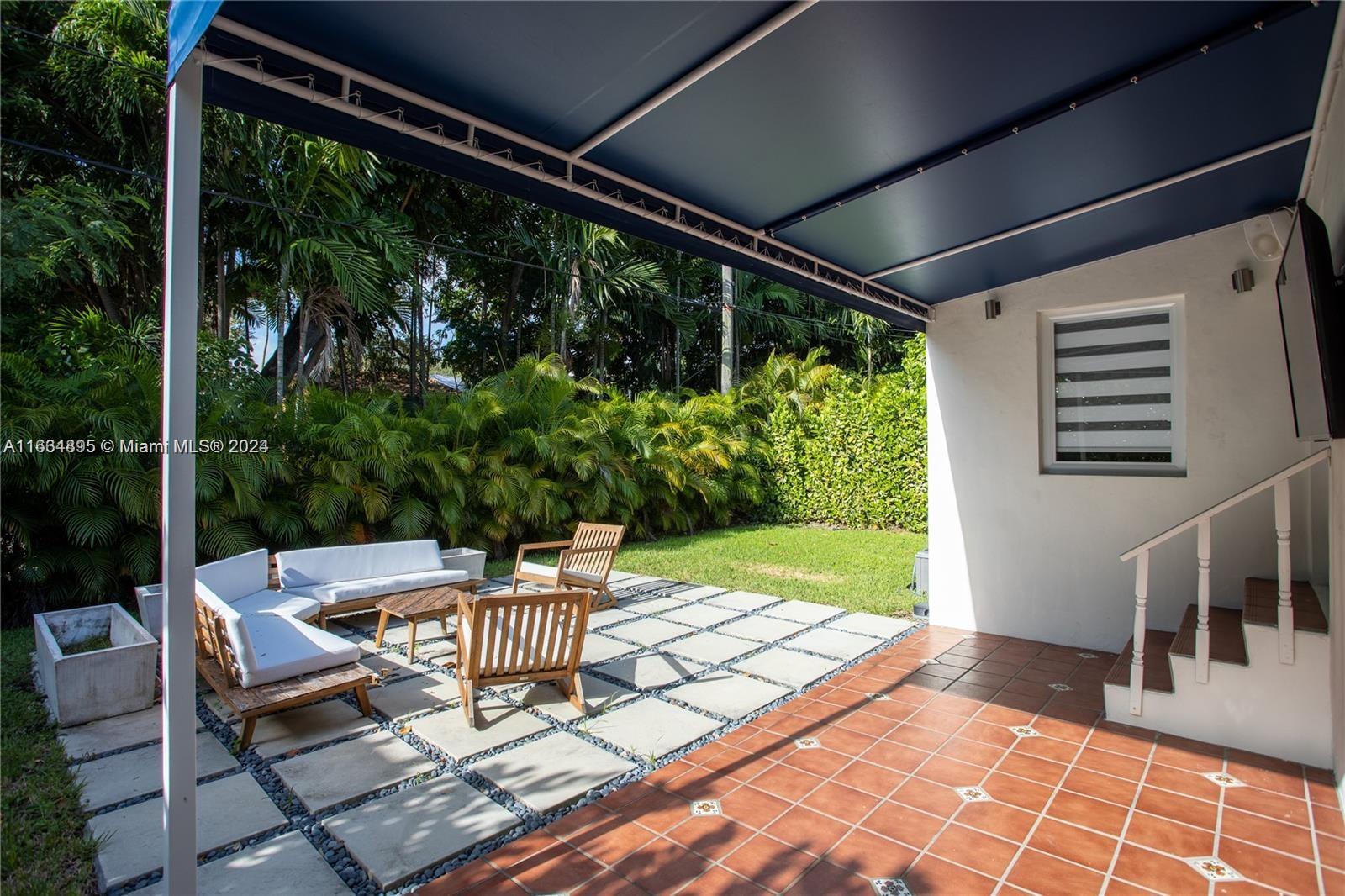 52 Montilla Ave # 52