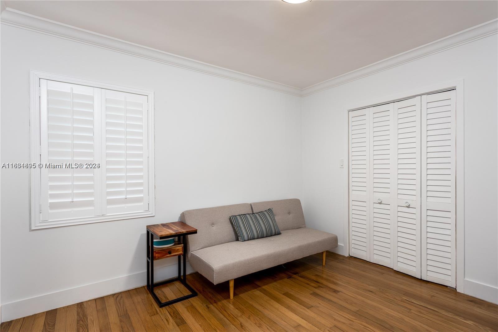 52 Montilla Ave # 52