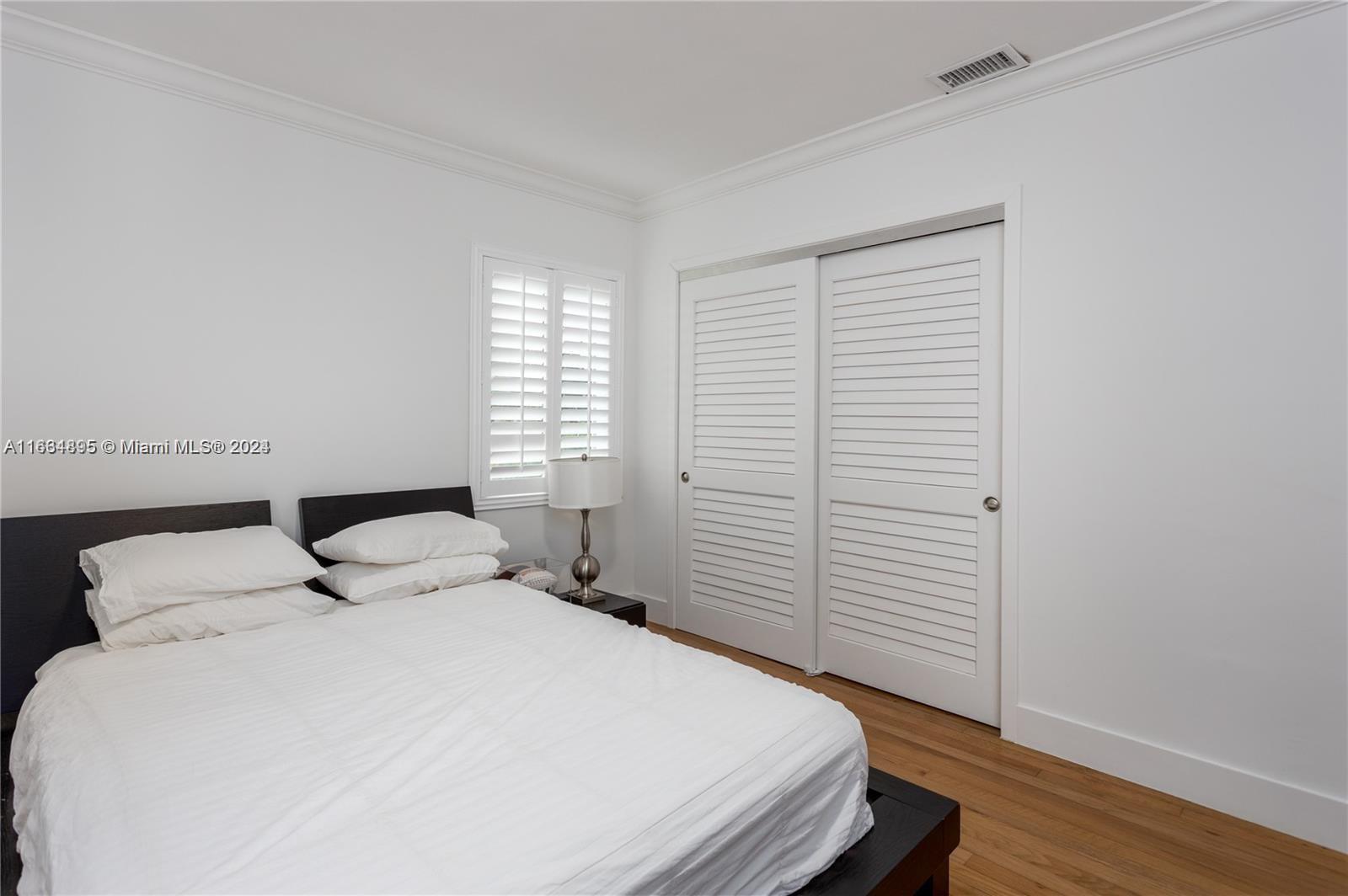 52 Montilla Ave # 52