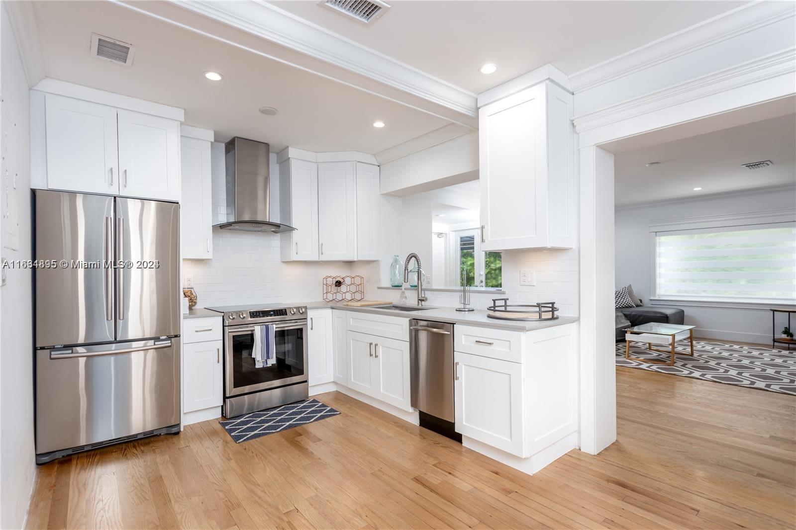 52 Montilla Ave # 52