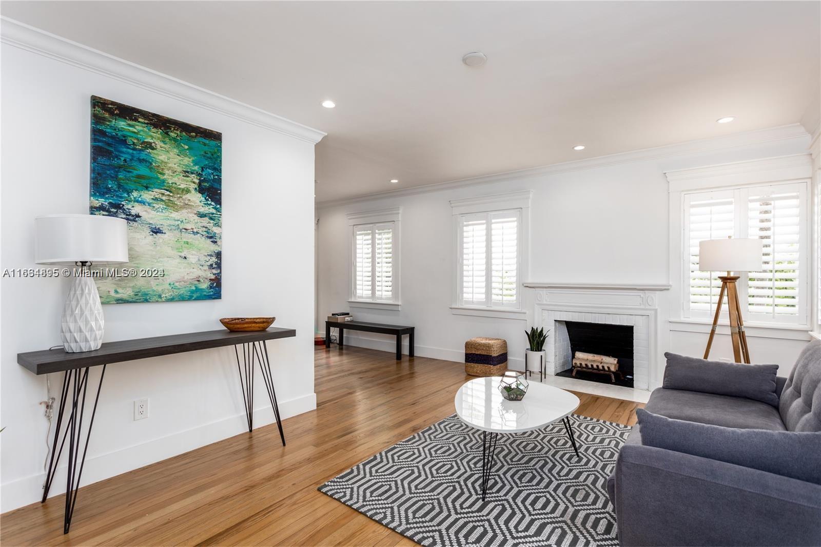 52 Montilla Ave # 52