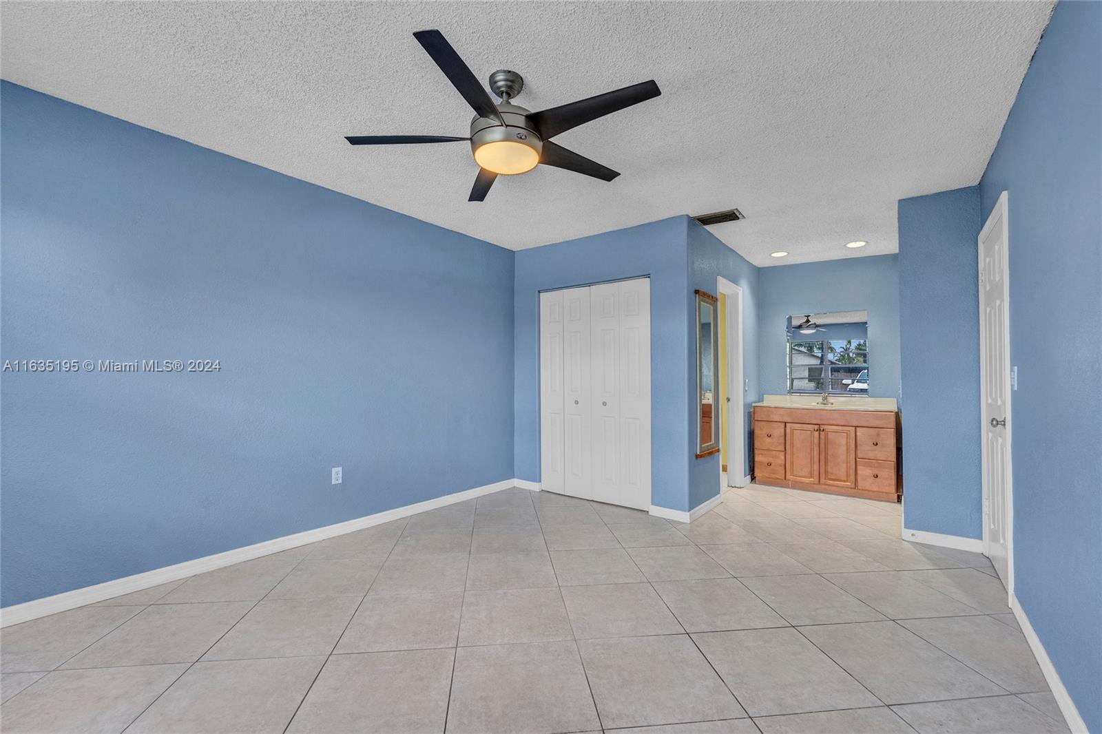 1489 Sandpiper Blvd # 0