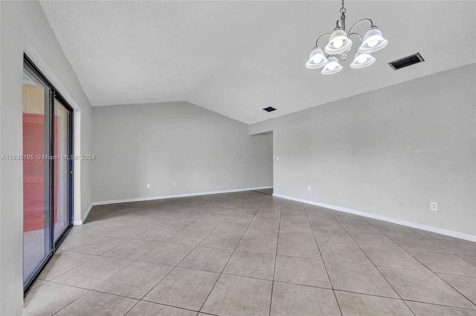 1489 Sandpiper Blvd # 0