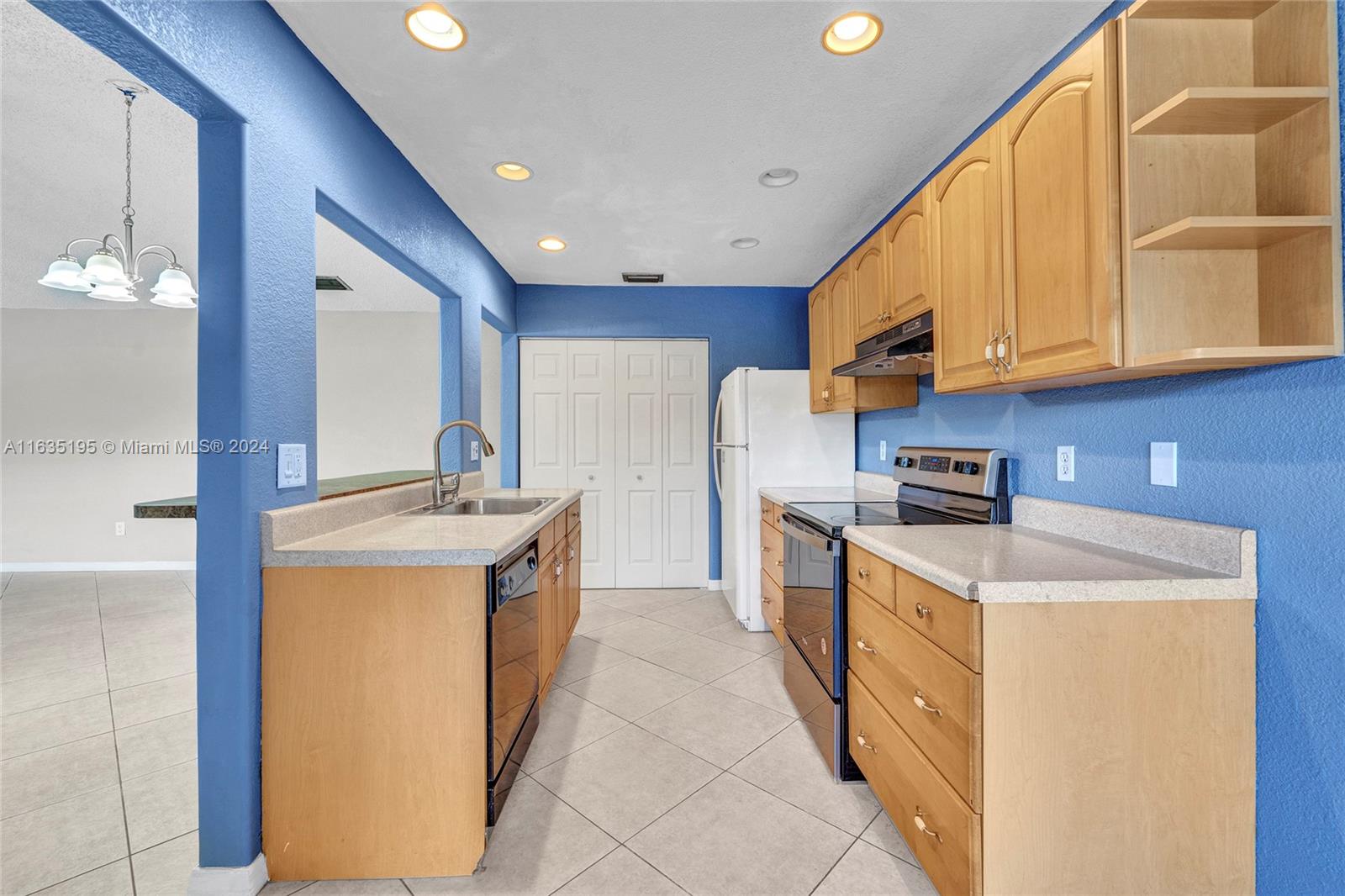 1489 Sandpiper Blvd # 0