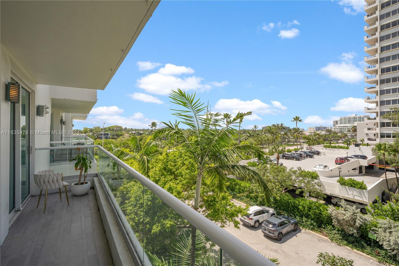 6362 Collins Ave # 404