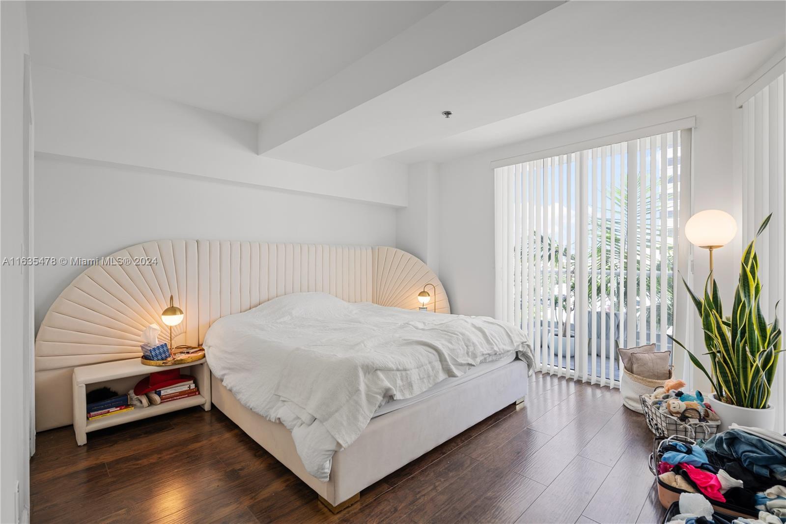 6362 Collins Ave # 404