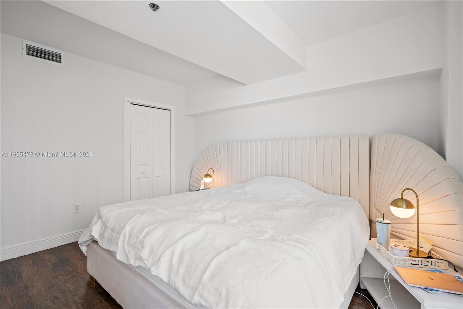 6362 Collins Ave # 404