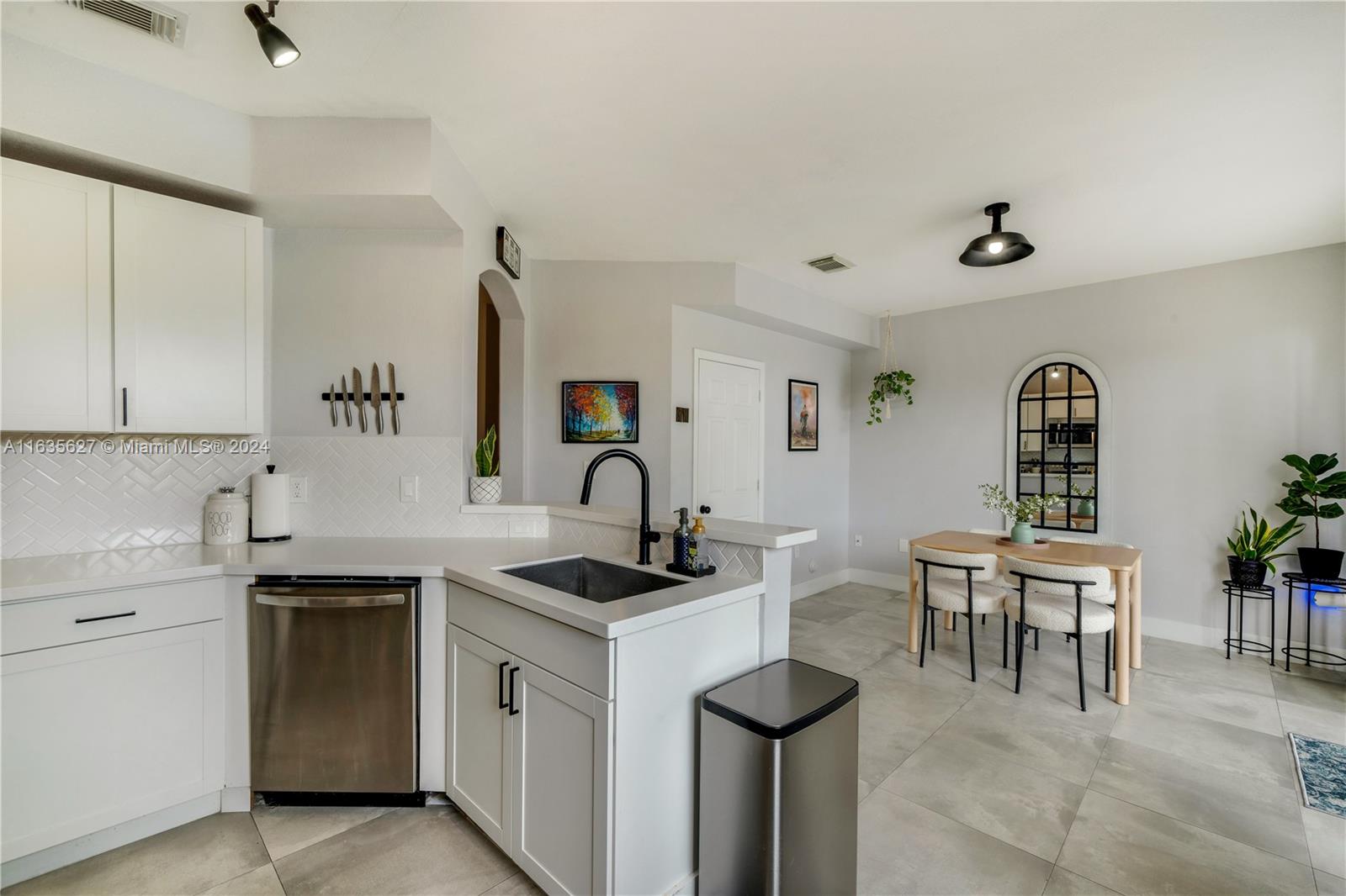 10918 SW 240th Ln # 10918