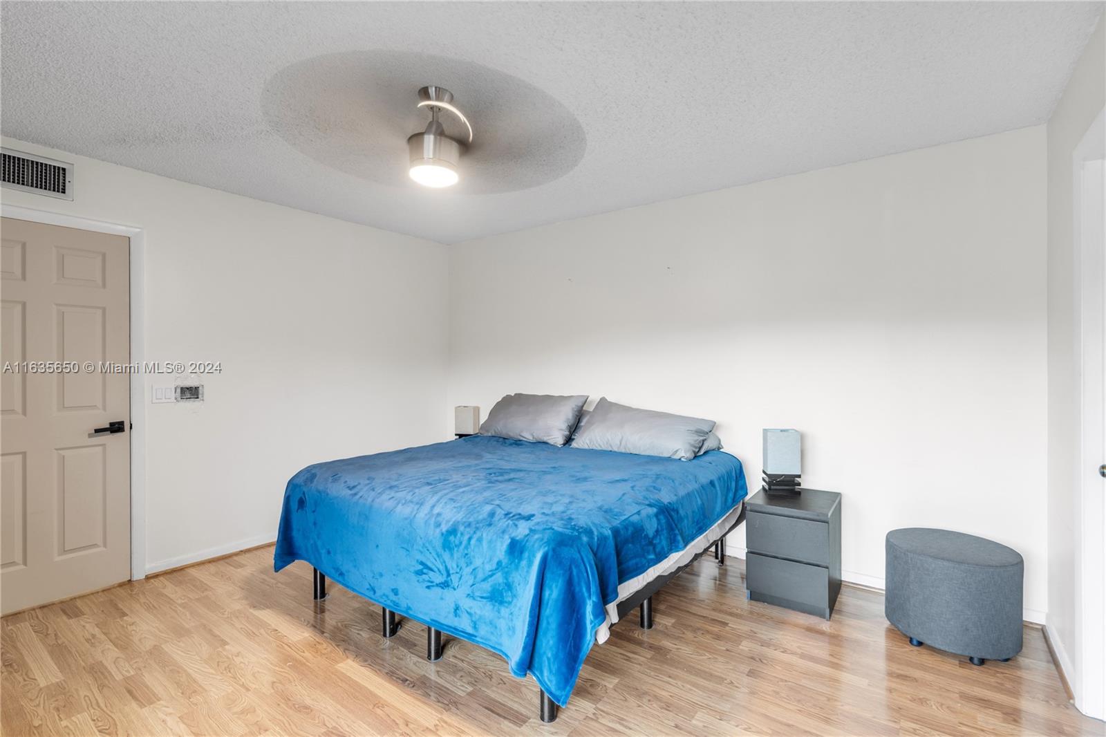 2601 Garden Ct