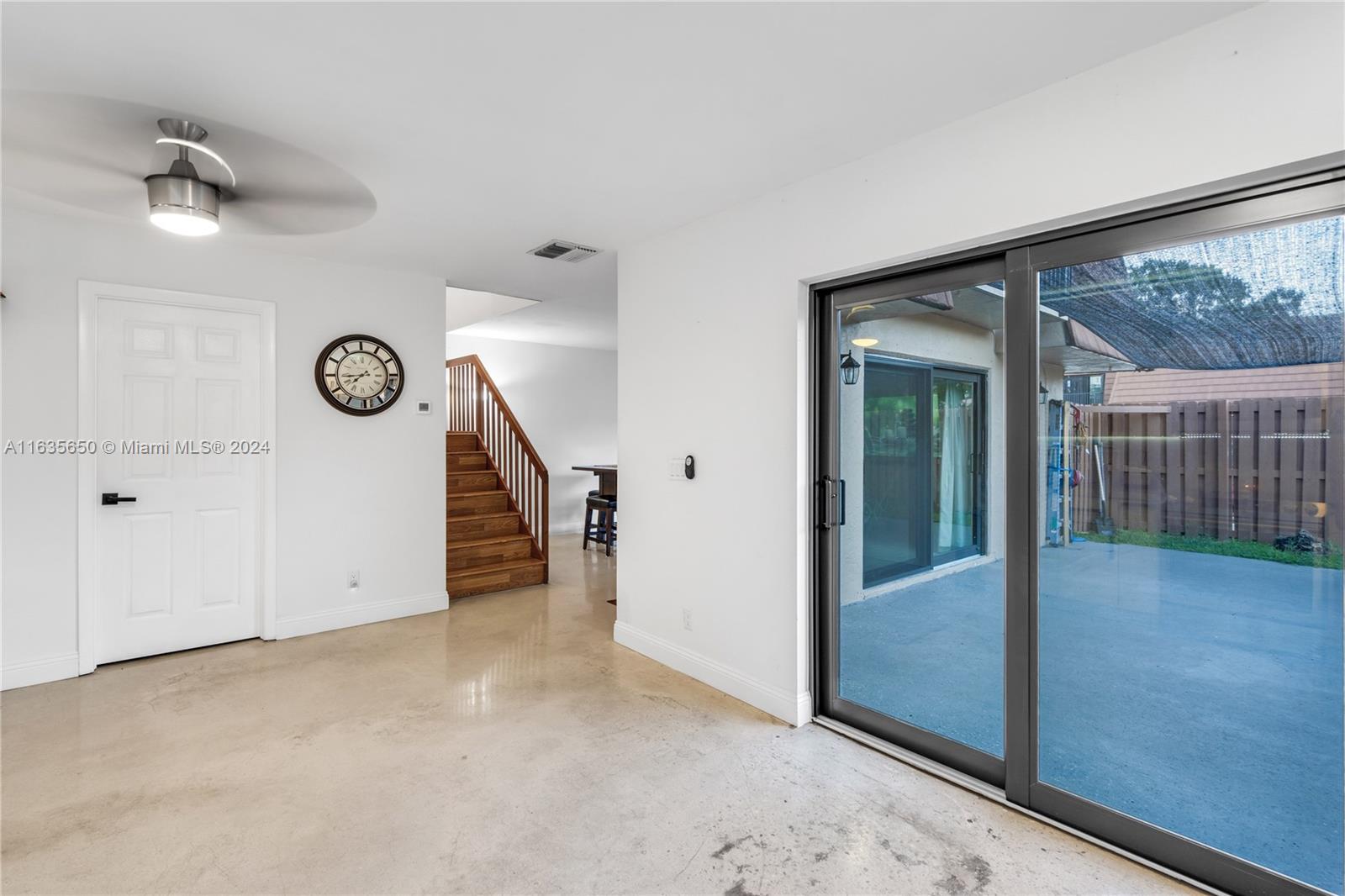 2601 Garden Ct