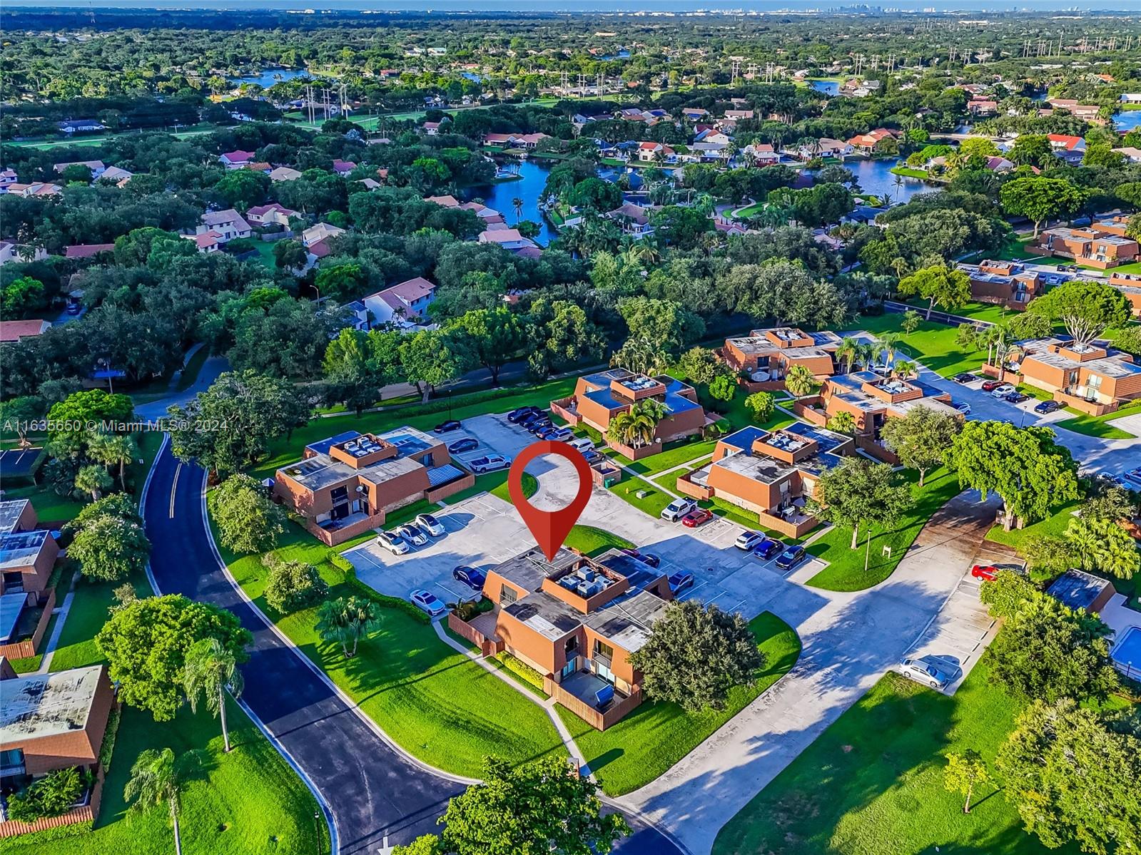 2601 Garden Ct