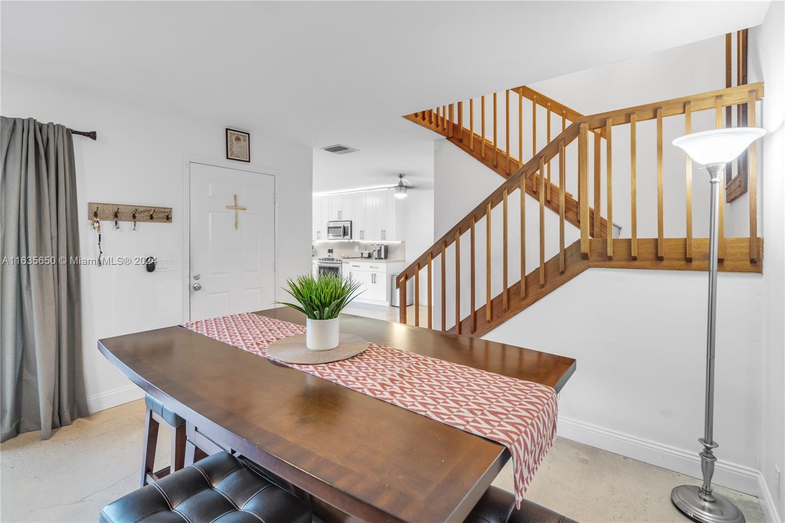 2601 Garden Ct