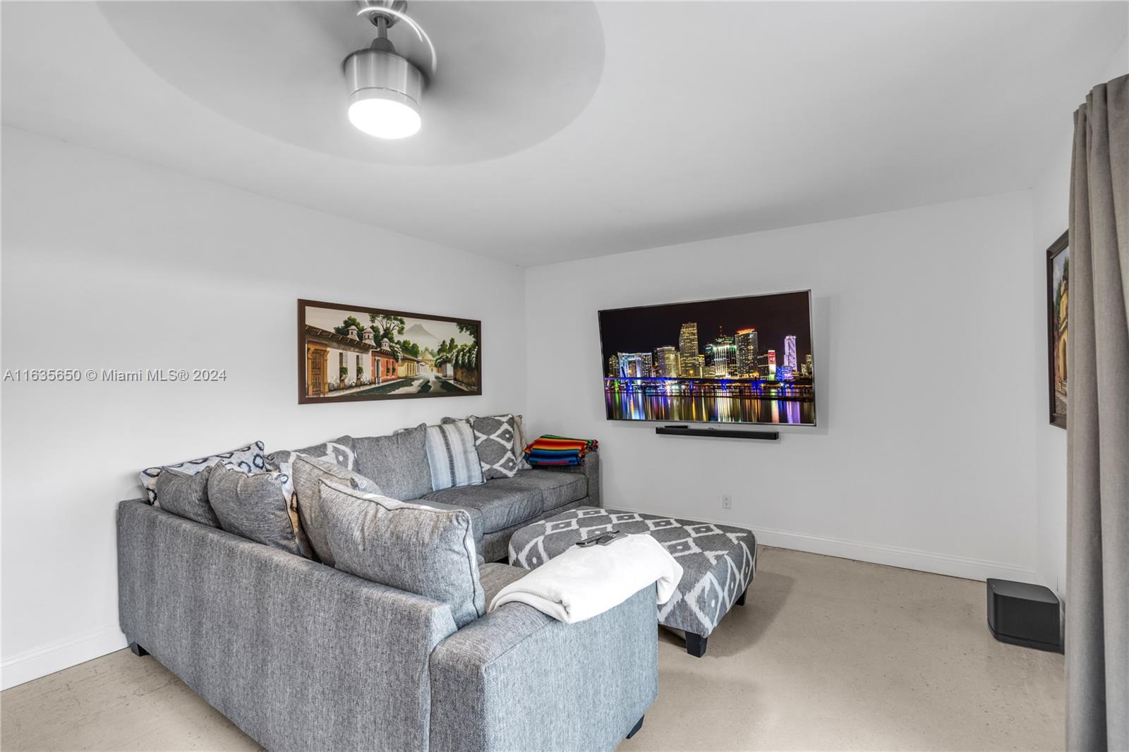 2601 Garden Ct