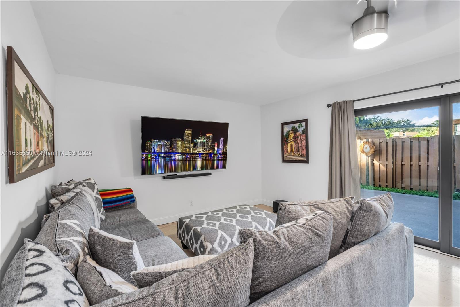 2601 Garden Ct